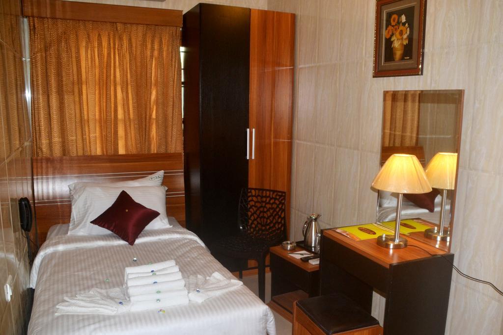 Peace Inn Chennai Dış mekan fotoğraf