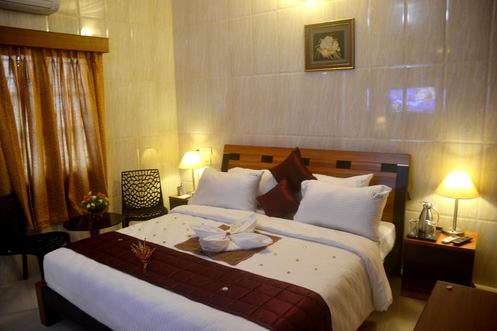Peace Inn Chennai Dış mekan fotoğraf