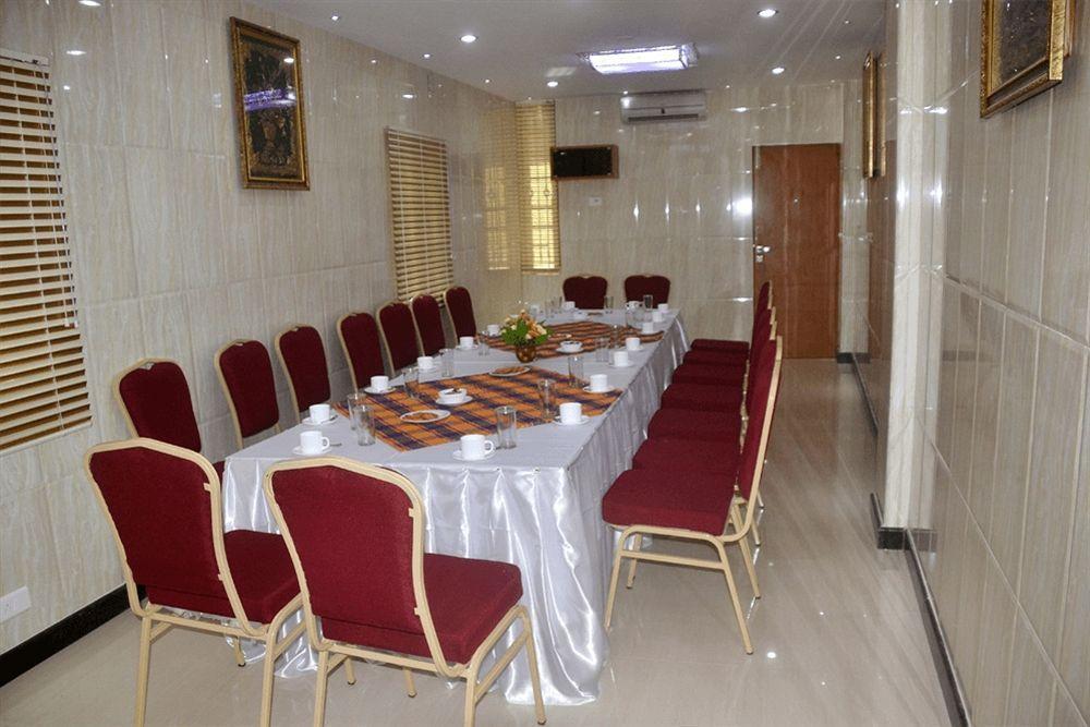 Peace Inn Chennai Dış mekan fotoğraf
