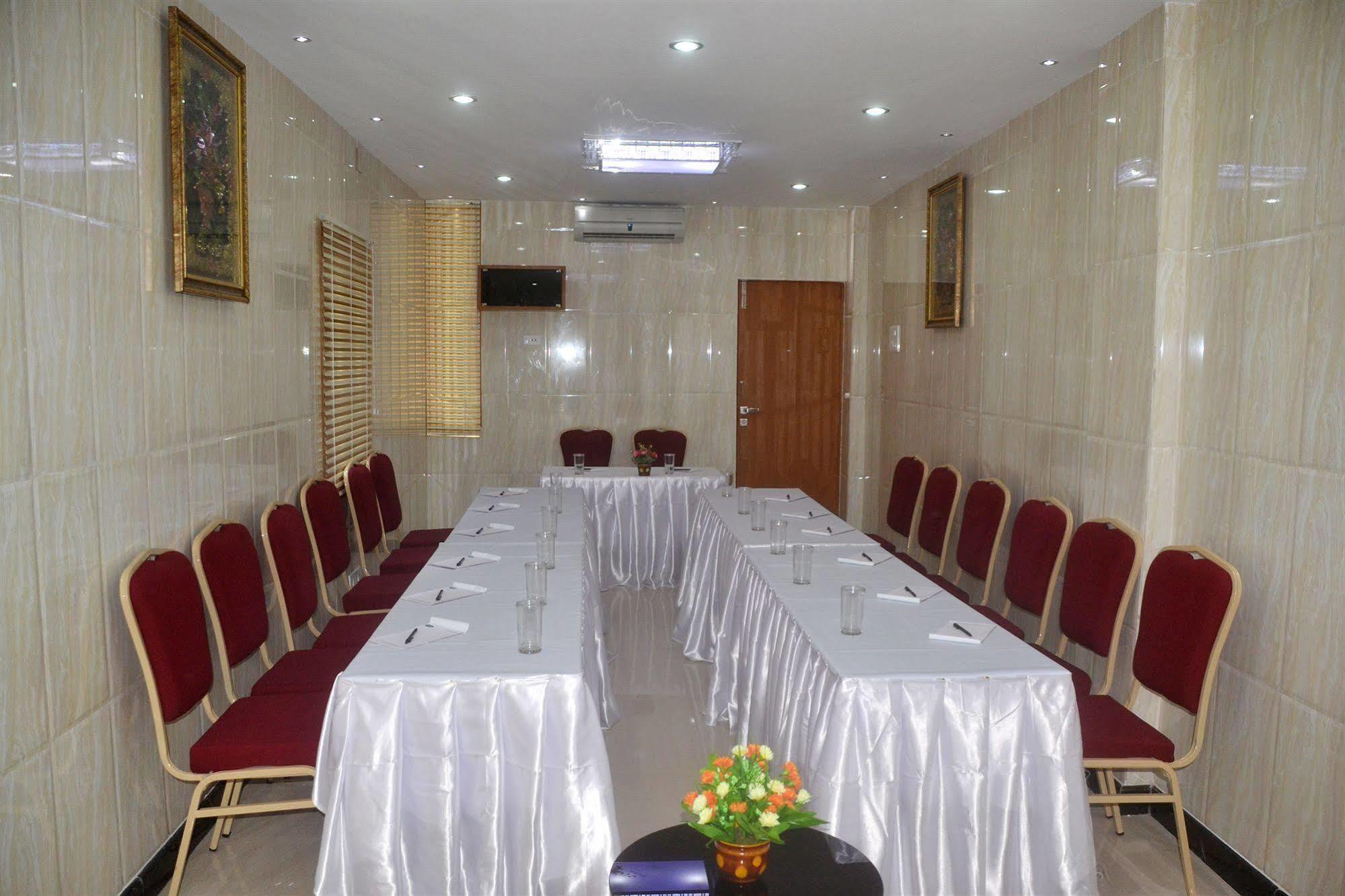 Peace Inn Chennai Dış mekan fotoğraf