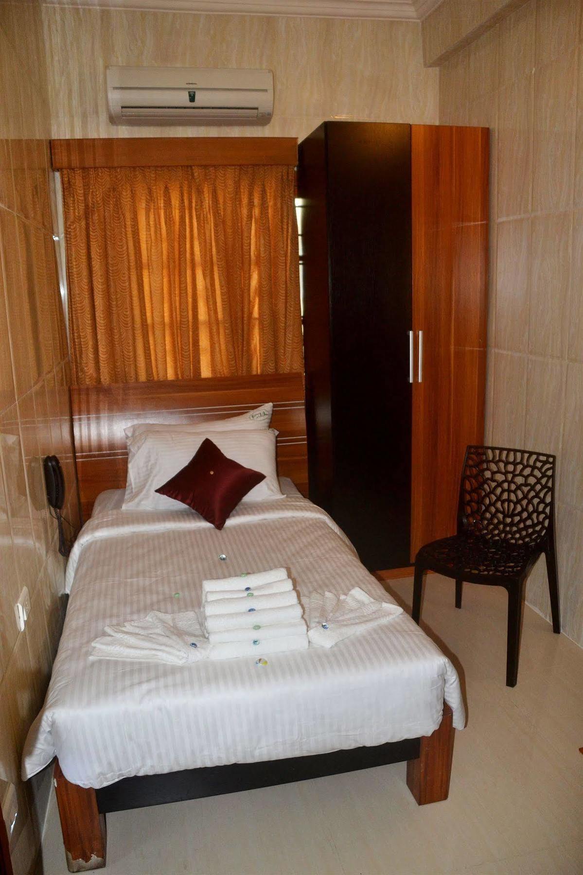 Peace Inn Chennai Dış mekan fotoğraf